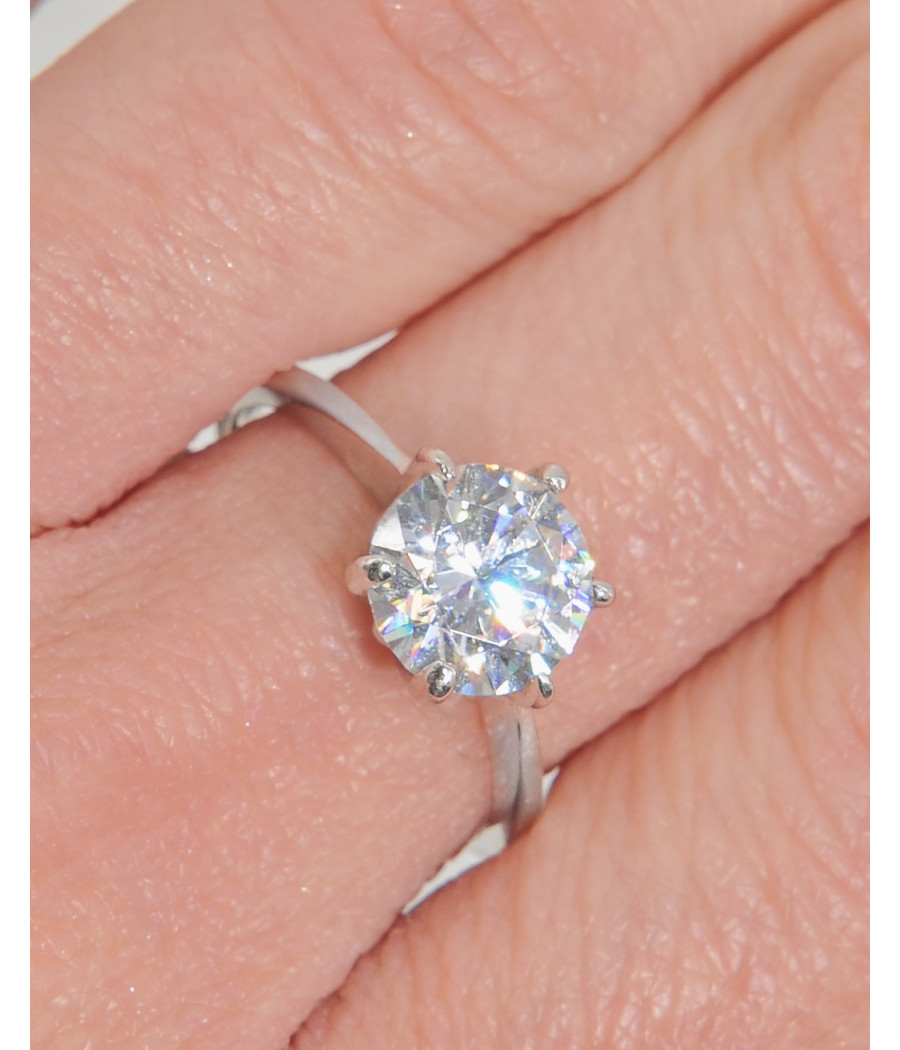 Solitaire 925 sterling silver ring
